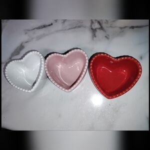 Set Of 3 Heart Shaped Ramekins Dishwasher Safe Holds 7.4 Fluid Ounces Oven Safe